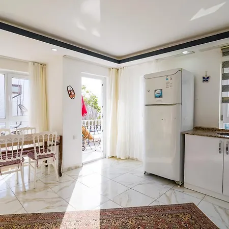 Flat With Shared Pool And Shared Backyard In Kas