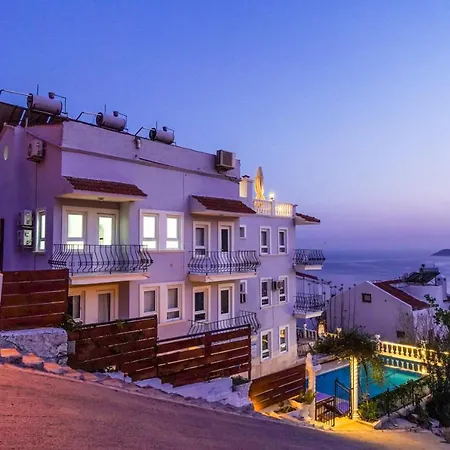 شقة Flat With Shared Pool And Shared Backyard In Kas كالكان